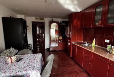 Apartament cu 2 camere decomandat în Central - 3