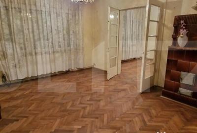 Casă cu 4 camere cu Teren 122 Mp în Democrației - 2