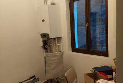 Spațiu comercial, de 214 mp, în Central - 18