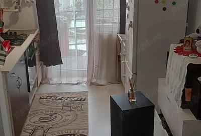 Vind garsoniera partial mobilata - 7