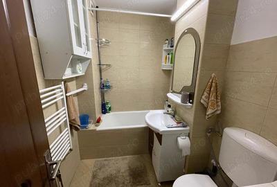 Ofer spre inchiriere apartament cu 2 camere - 2