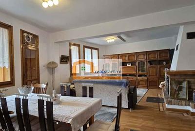 Casă cu 7 camere cu Teren 1800 Mp în Est - 2