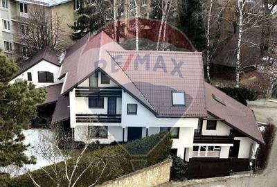 Casă cu 11 camere în Central