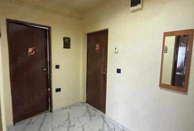 Apartament cu 1 camera de vanzare, 29 mp, Dealul Florilor - 4