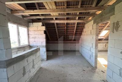 Casă cu 4 camere cu Teren 500 Mp în Central - 9