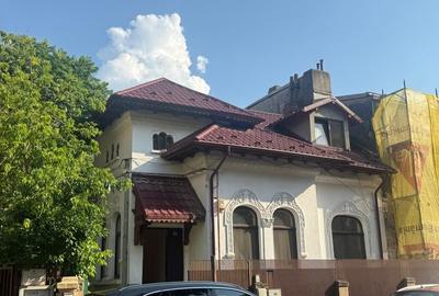 VILĂ CU POTENȚIAL MULTIPLU| CALEA DOROBANȚI