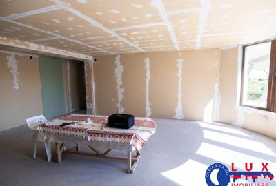 Casă cu 6 camere cu Teren 2564 Mp în Mineri - 12