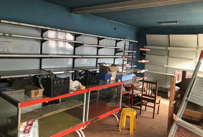 Spațiu comercial, de 12 mp, în Viilor - 3