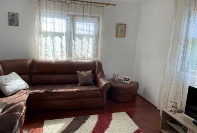 Casă cu 4 camere în Voinești - 4