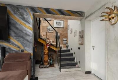 Casă cu 7 camere cu Teren 846 Mp în Puchenii-Moșneni - 10