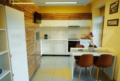 Apartament cu 4 camere decomandat, mobilat în Central - 8