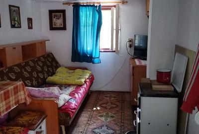 Casă cu 3 camere în Coșteiu - 3