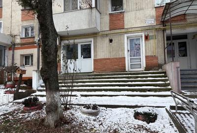 Spațiu comercial, de 40 mp, în Central - 2