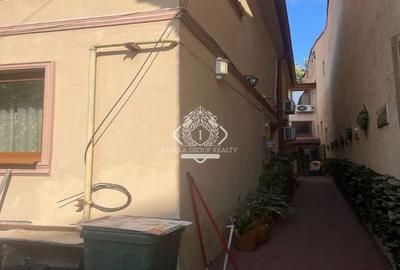 Dacia-Armeneasca I Doua case in aceeasi curte - 3