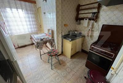 Apartament cu 3 camere decomandat, mobilat în Central - 9