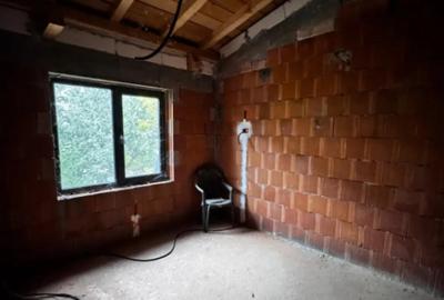 Casă cu 7 camere cu Teren 301 Mp în George Enescu - 11