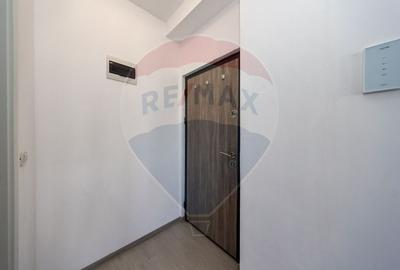Garsoniera in zona Ghimbav Livada- Comision 0% - 8