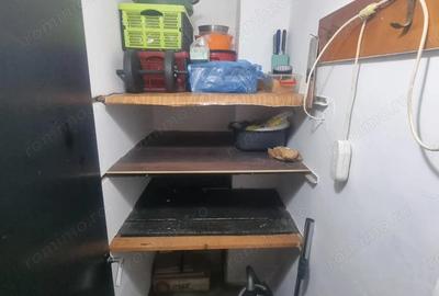 Apartament cu 2 camere decomandat în CET