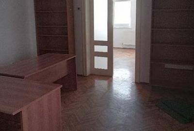 Casa nemobilata in zona Grivitei - Colina Universitatii - 2