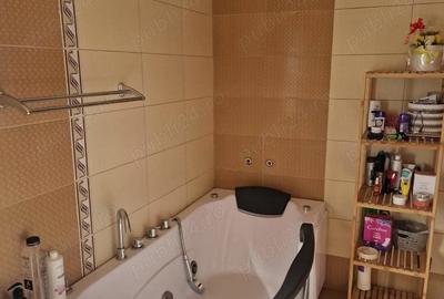 Casă cu 6 camere în Florești - 4