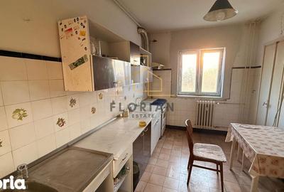 Apartament cu 3 camere semidecomandat în Complex Studențesc - 1