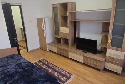 Garsonieră semidecomandată în CET - 1