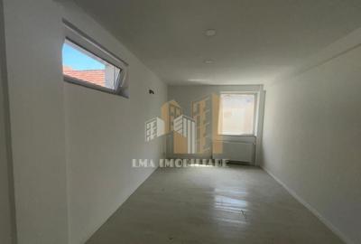 Inchirere spatiu comercial/birouri - 10