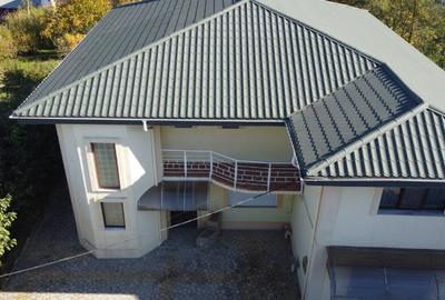 NOU* Vila 350mp cu teren 2000mp in Bucium ! - 1