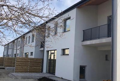 Vila Tunari 4 camere, P+1, garaj - 2