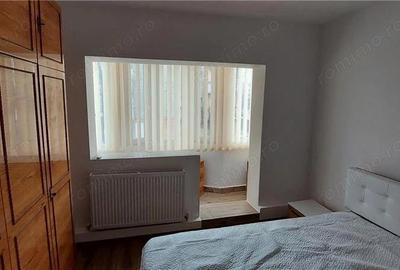Apartament cu 3 camere decomandat în Cotroceni