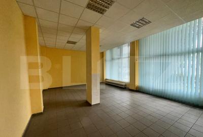 Spa?iu comercial de inchiriat, 120 mp, vitrina mare z - 8
