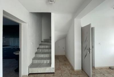 Duplex cu 4 camere cu Teren 255 Mp în Moșnița Nouă - 2