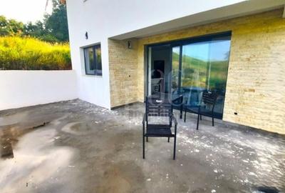 Casa 5 camere de vanzare in Salicea - 3