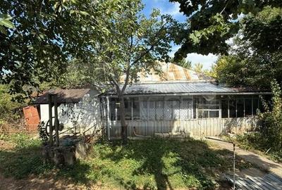 Casă + 2129 mp teren, zonă liniștită, Goruni, Iași - 76.000 euro - 1