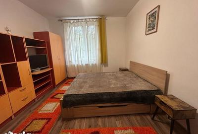 Apartament cu 2 camere decomandat în Republicii - 2
