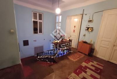 Casă individuală cu 6 camere cu Teren 600 Mp în Central - 2