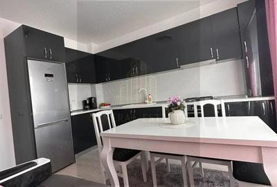 Studio luminos spre vanzaare, la poalele Pietrei Craiului Zarne?ti - 4