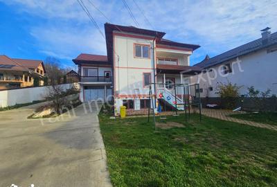 Casă cu 8 camere cu Teren 1500 Mp în Central - 9