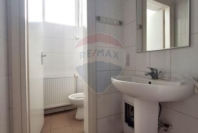 Spatiu comercial de inchiriat bd Unirii Nord - 10