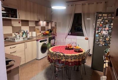 Casa cu productie proprie de energie  Bragadiru- strada Toamnei. - 2