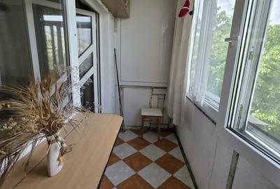 Apartament cu 2 camere decomandat în Văcăresti - 4