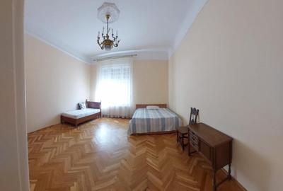 Casa s-200 mp, parter , gaz , mobilat , Zona Universitate , ter 500 m - 4
