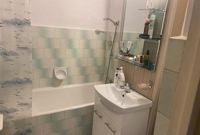 Apartament 3 camere , zona Scoala 10- Sala Polivalenta, et 4/8 , decomandat Apartament 3 camere , zona Scoala 10- Sala Polivalenta, et 4/8 , decomandat - 12