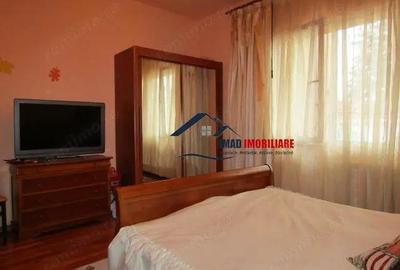 Zona Excelenta! Vanzare Casa Centru - zona Spital Judetean! - 8