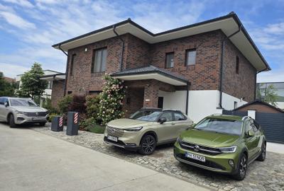 Vila superba in Paradisul Verde Corbeanca - 3