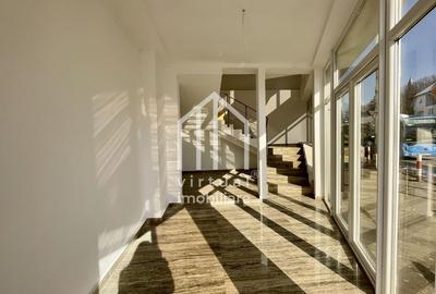 Spatiu comercial cu 8 camere, 5 bai, terasa - zona Centrala - 2