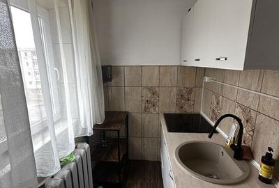 Garsonieră decomandată în Central - 2