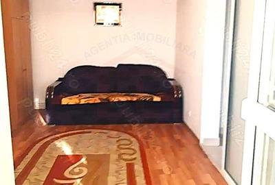 Garsonieră în - 2