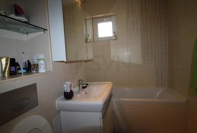 Apartament cu 3 camere semidecomandat, mobilat în Banu Manta - 11