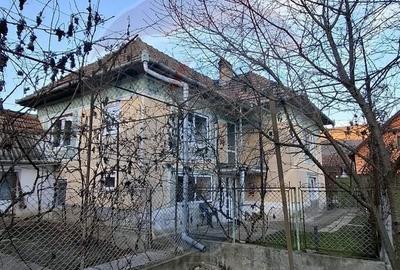 Casă cu 5 camere cu Teren 849 Mp în Central - 11